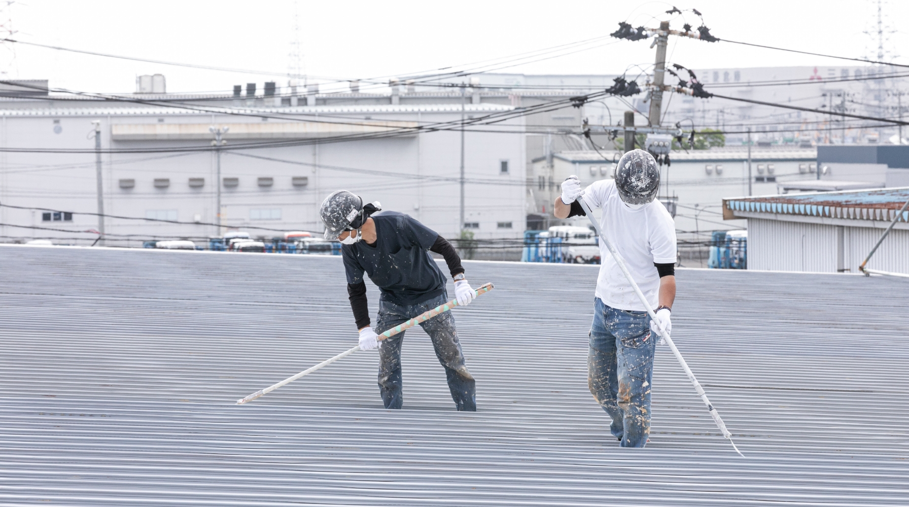 ヤブ原産業の外壁塗装工事のこんなことまでやっています！　ブラシ洗い