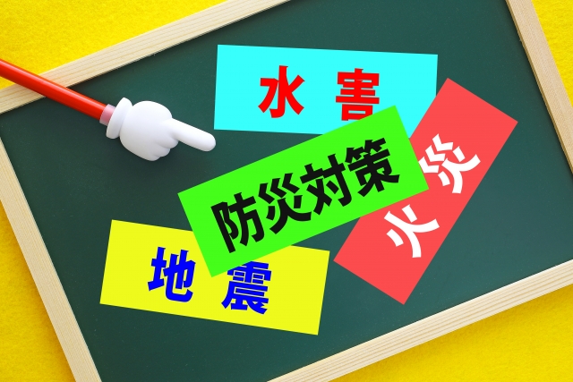 雨漏りを放置すると危険！木材が腐食した場合どんなリスクがある？